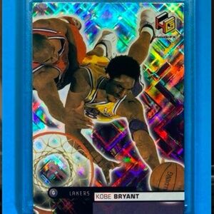 🔥🏀RARE KOBE BRYANT REFRACTOR BASKETBALL CARD